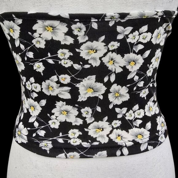 Floral Halter Neck Tank ✦ Black & White Print ✦ Tie-Back Stretch Fit Top S EUC - Picture 5 of 10